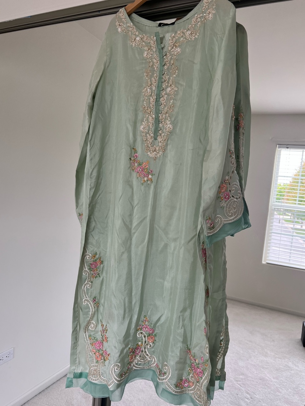 Agha Noor Embroidered Mint Green Long Sleeve Dress